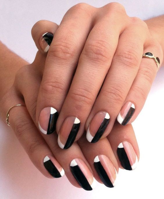 Geometric Black Nail Art: