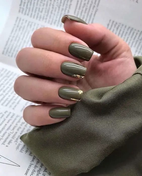 Olive Green Nails: