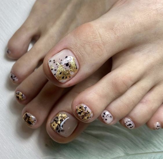 Artistic Flair: A Canvas on Your Toes