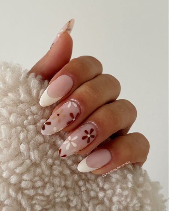 Floral Medium Oval Nails: