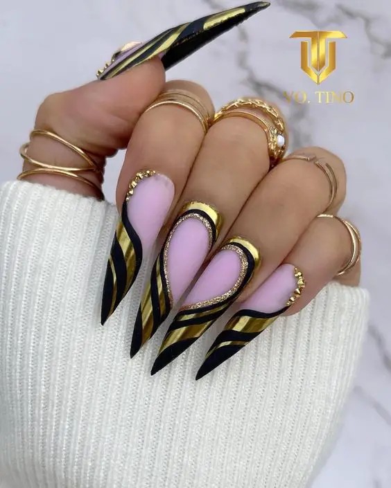 Geometric Gold Chrome Nail Art: