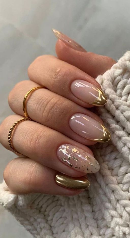 Metallic French Tips: