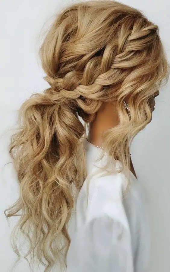 Boho Braided Ponytail: