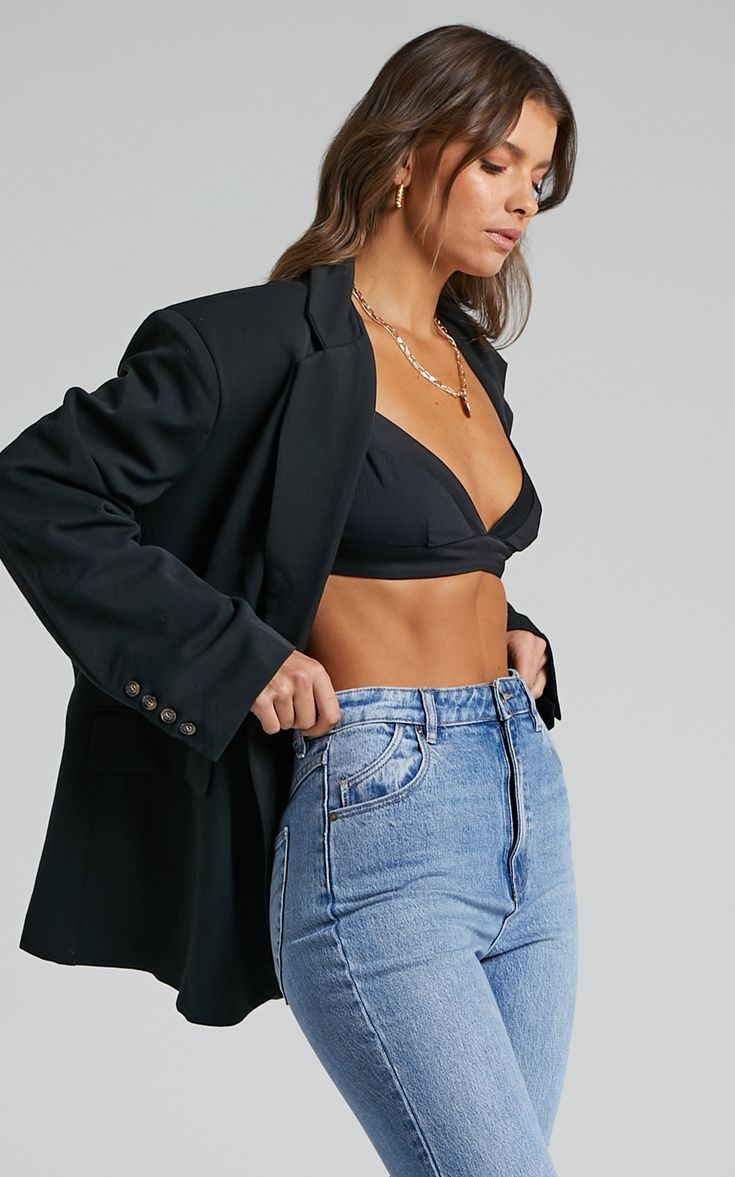 Oversized Blazers and High-Waisted Jeans