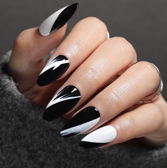 Abstract Black Nail Art: