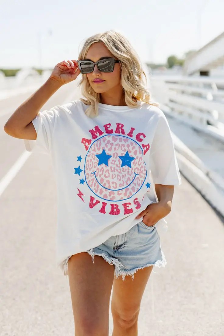 America Vibes Tee