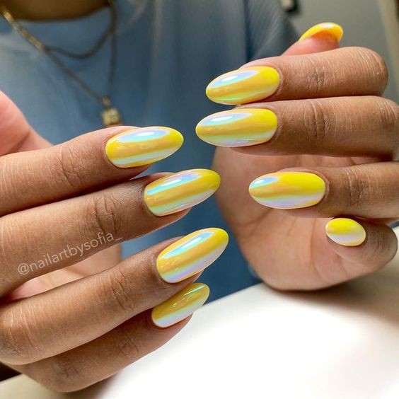 Yellow Gradient Chrome Nails: