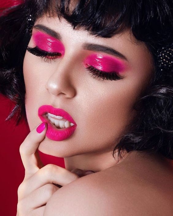 Neon Pink Lips