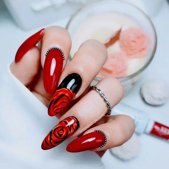 Red Roses Nail Art: