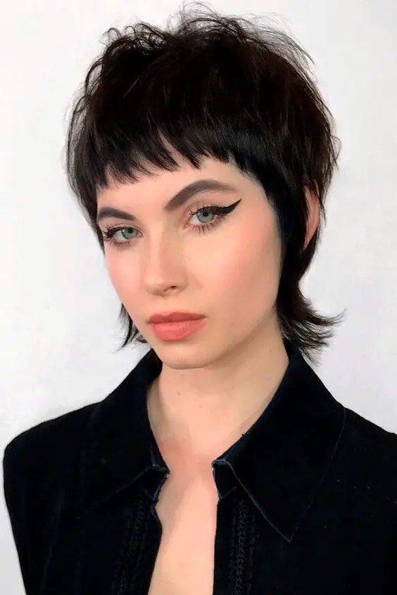 17 Stylish Short Wolf Haircut Ideas For A Bold And Modern Look - Pretty ...