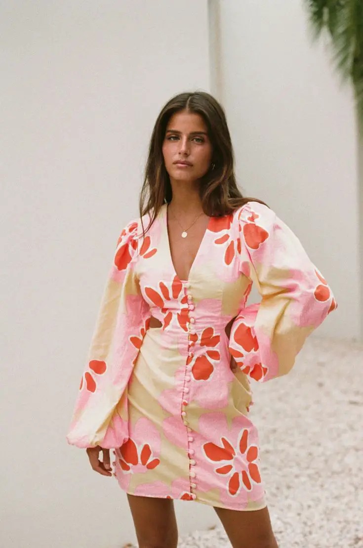 Tropical Tones: A Fresh Take on Floral Fashion