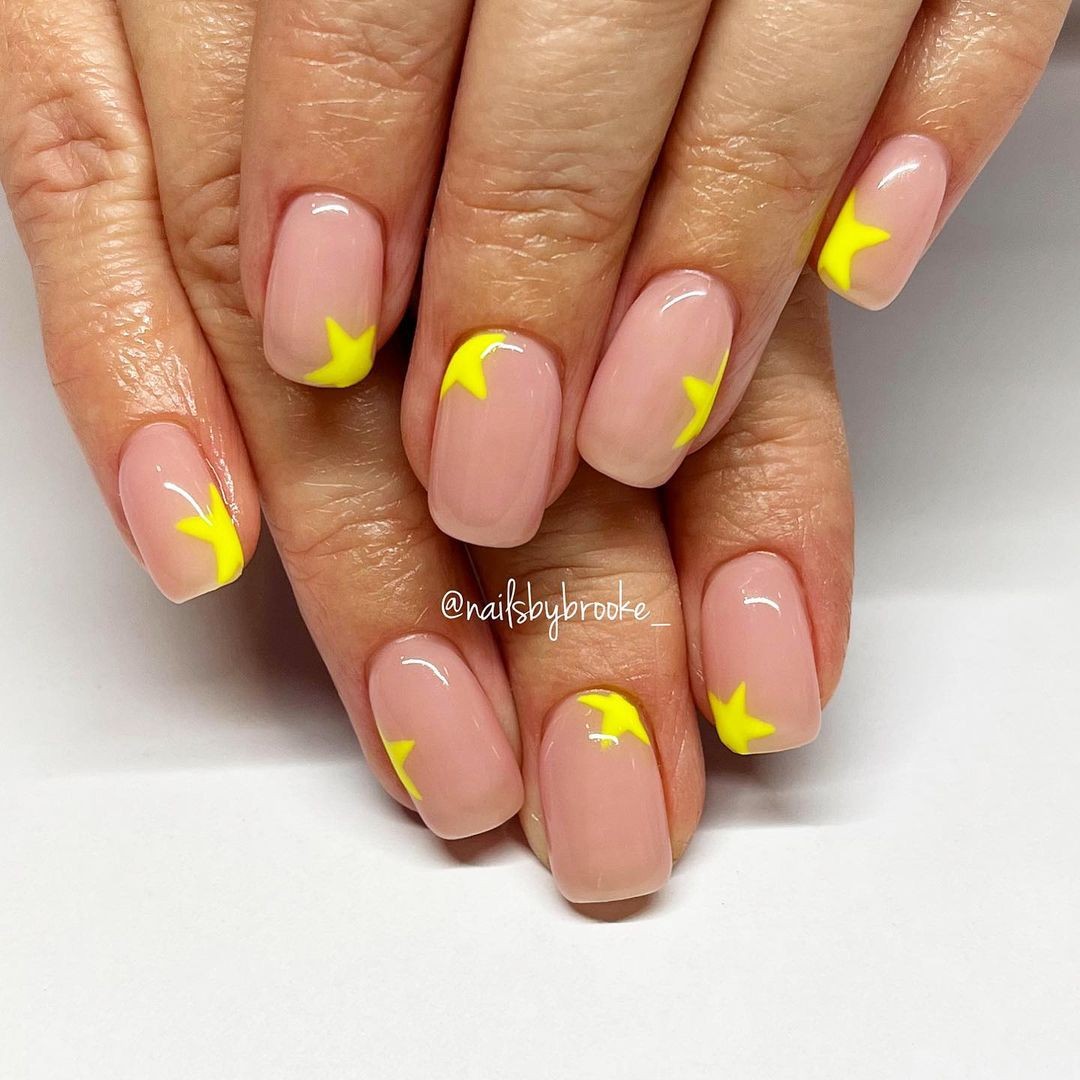 Subtle and Modern: Minimalist Yellow on Natural