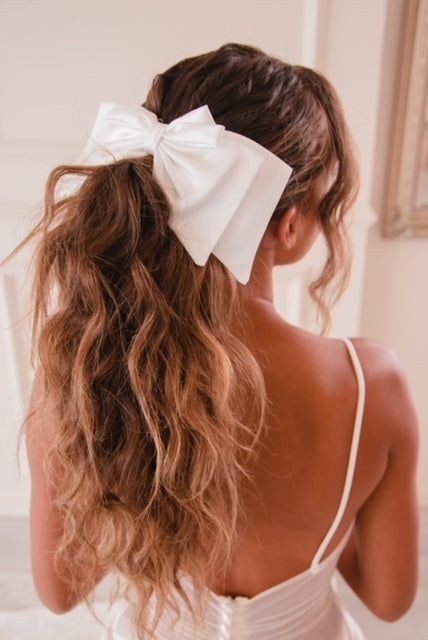 Curly Ponytail with Bow