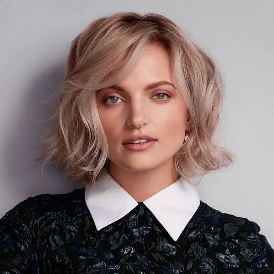 The Soft Wavy Blonde Bob