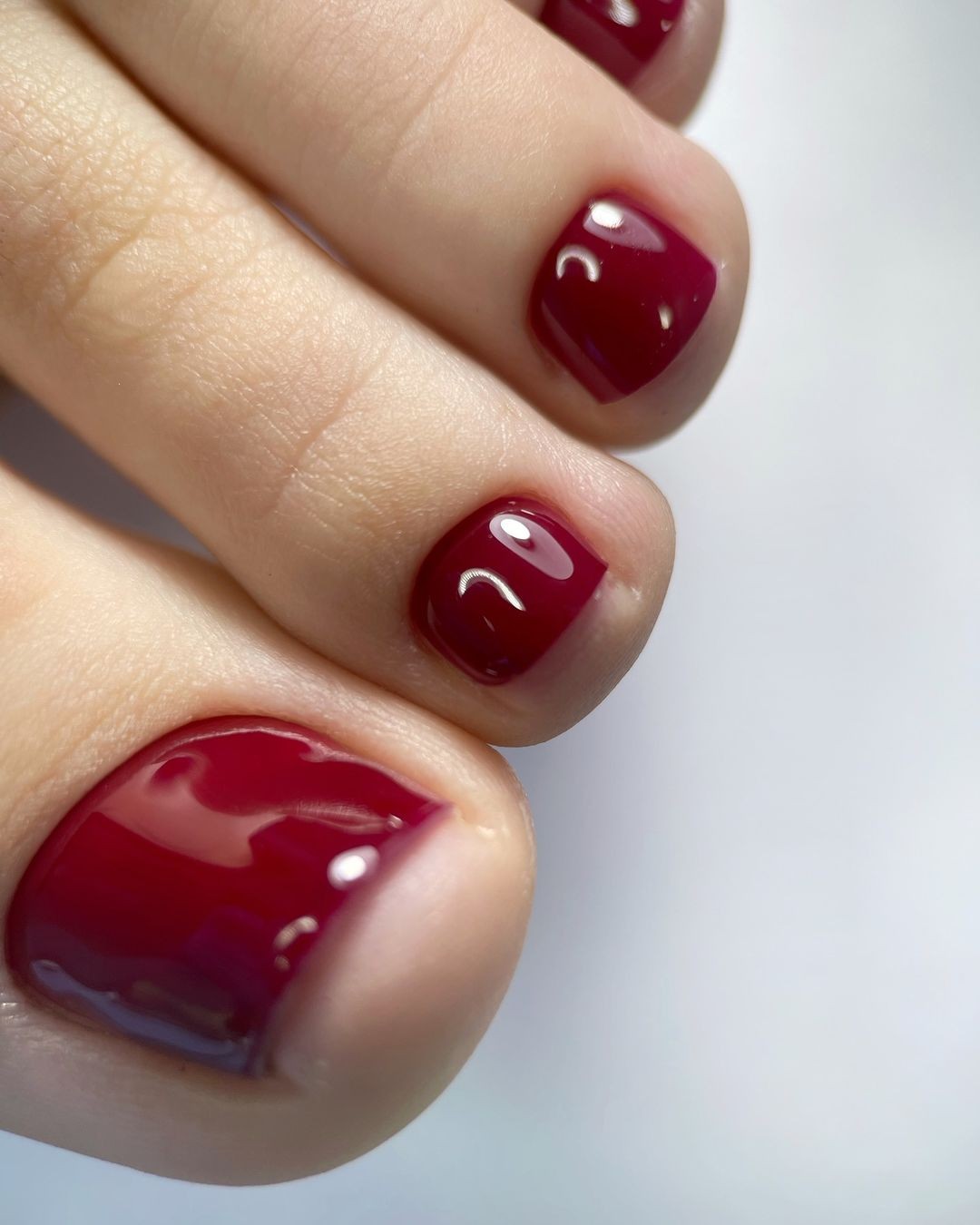 Vinous Velvet: Luxurious Deep Red Toenails