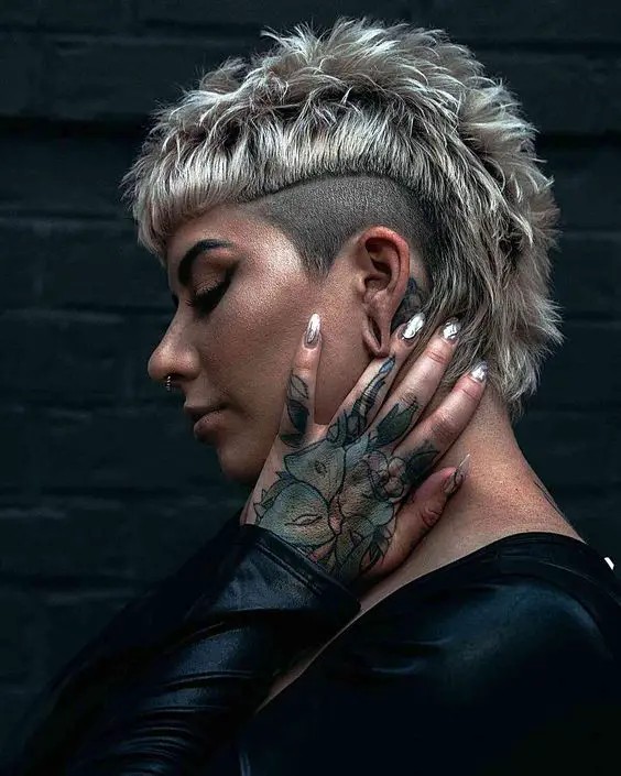 The Inked Elegance: Women Short with a Bold Undercut