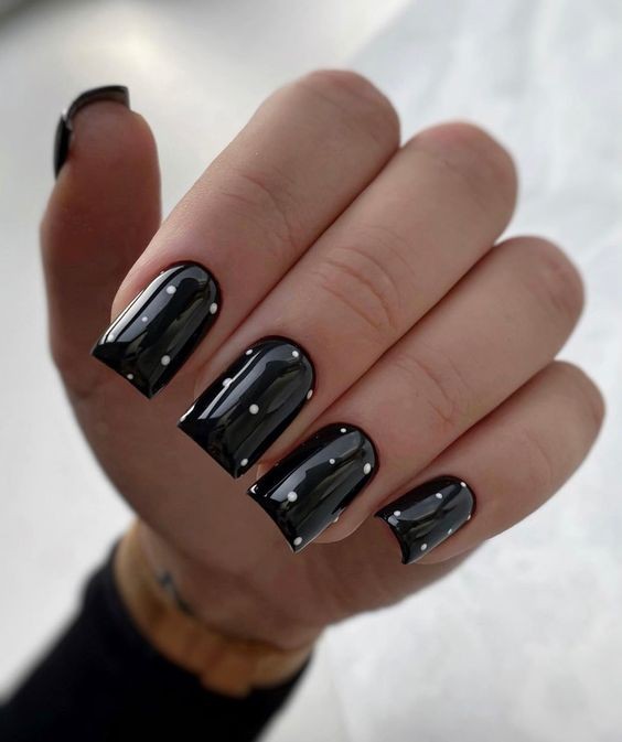 The Sleek Simplicity: Polished Black Short Nails