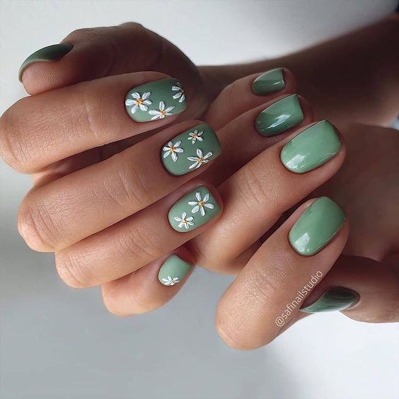 Serene Green with a Floral Flair