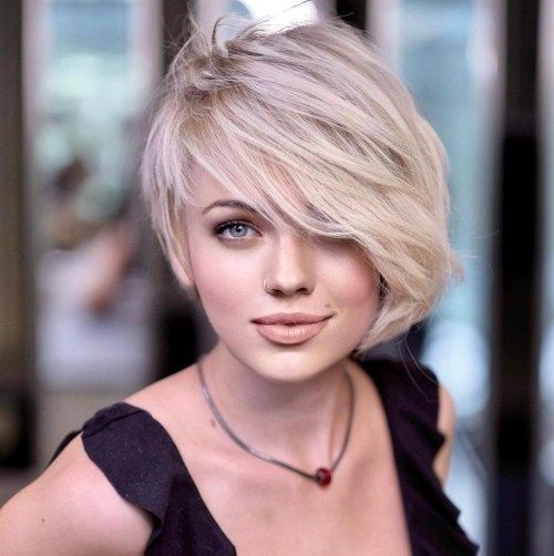 Pixie Bob with Side-Swept Fringe