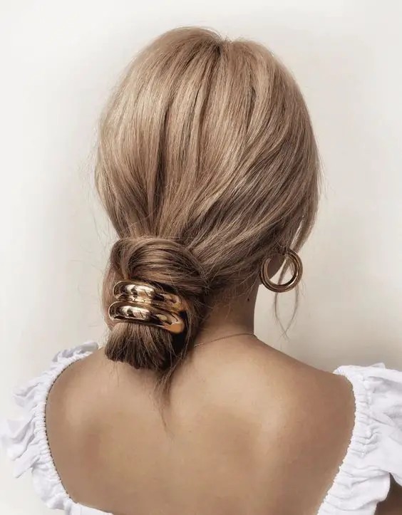 Twisted Bun with Gold Ring