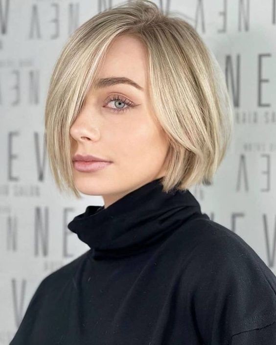 Effortless Elegance with a Blunt Bob