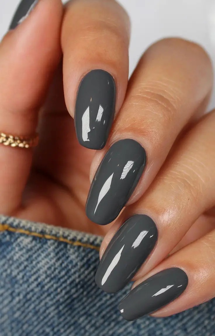 Charcoal Chic: