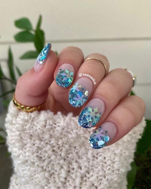 Snow Globe Nails