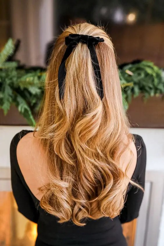 Classic Velvet Bow on Layered Waves