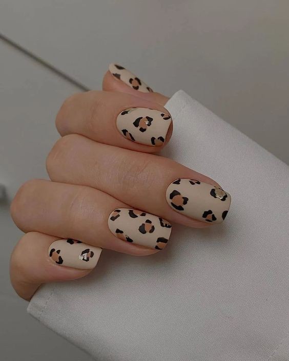 Minimalist Animal Print