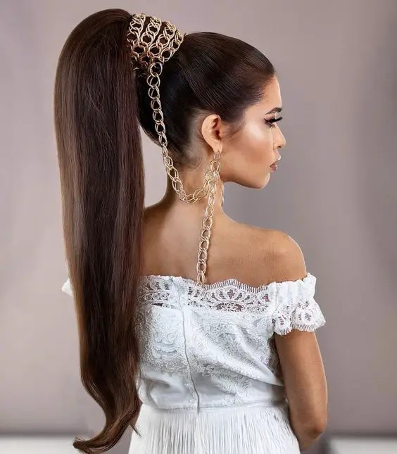 The Elegant High Ponytail