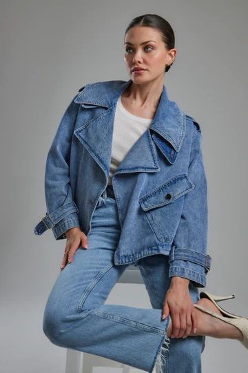 Oversized and Understated: The New Denim Jacket