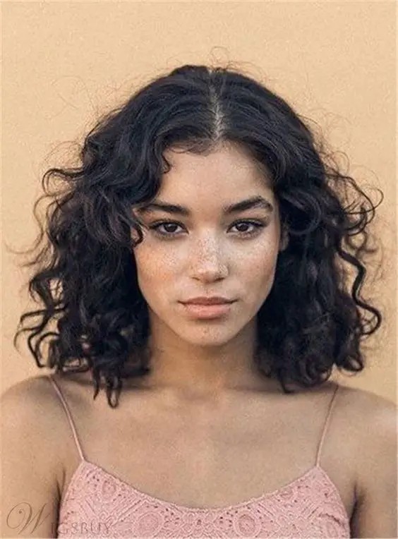 Curly Lob: Natural Beauty