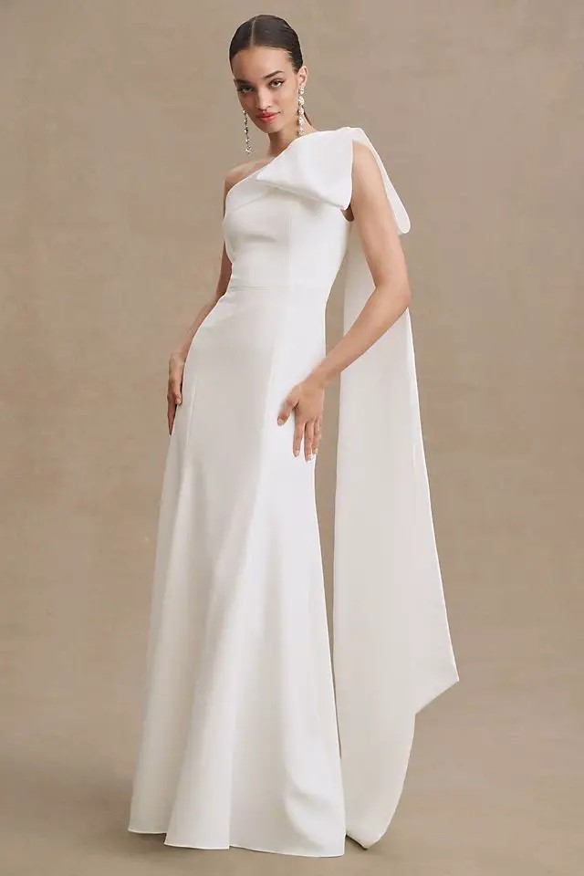 Classic White Gown – Timeless Bow Accents