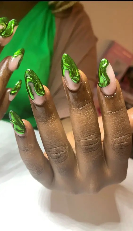 Abstract Green Chrome Nail Art: