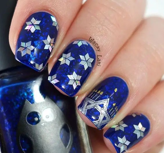 Hanukkah Nails