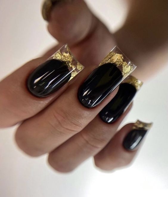 Luxe and Bold: Black and Gold Design