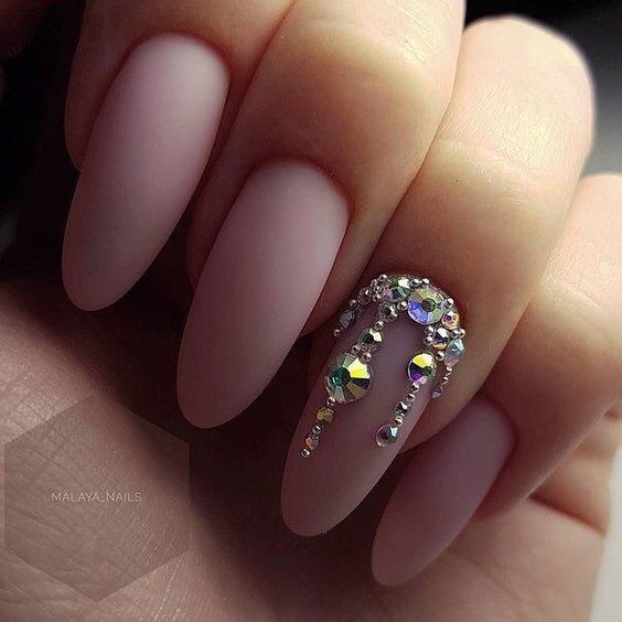 Subtle Glamour with a Touch of Pink