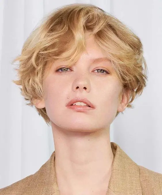 The New Wave Blonde: Short and Chic with a Playful Edge