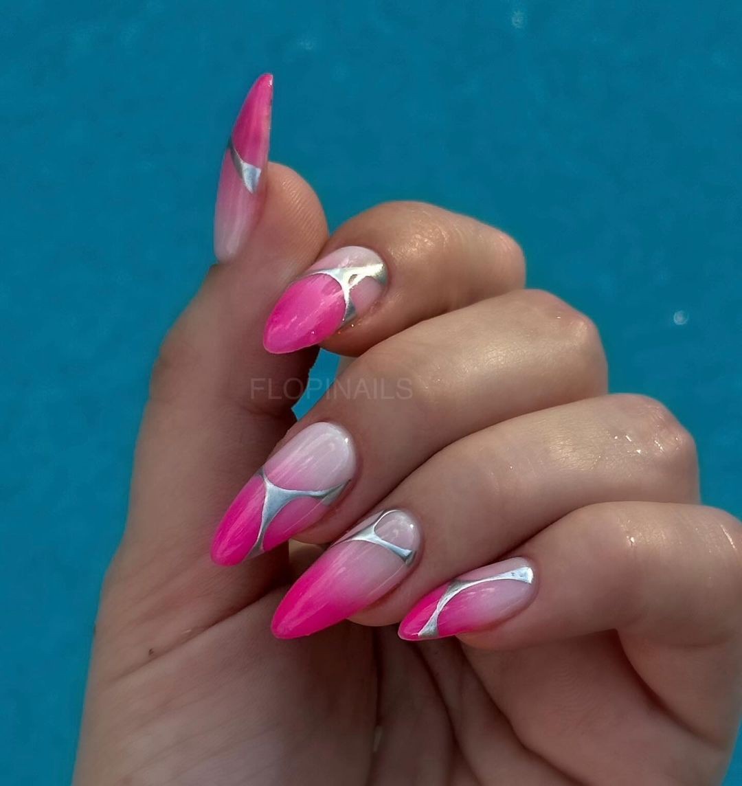 Fluid Pink: Watercolor Waves