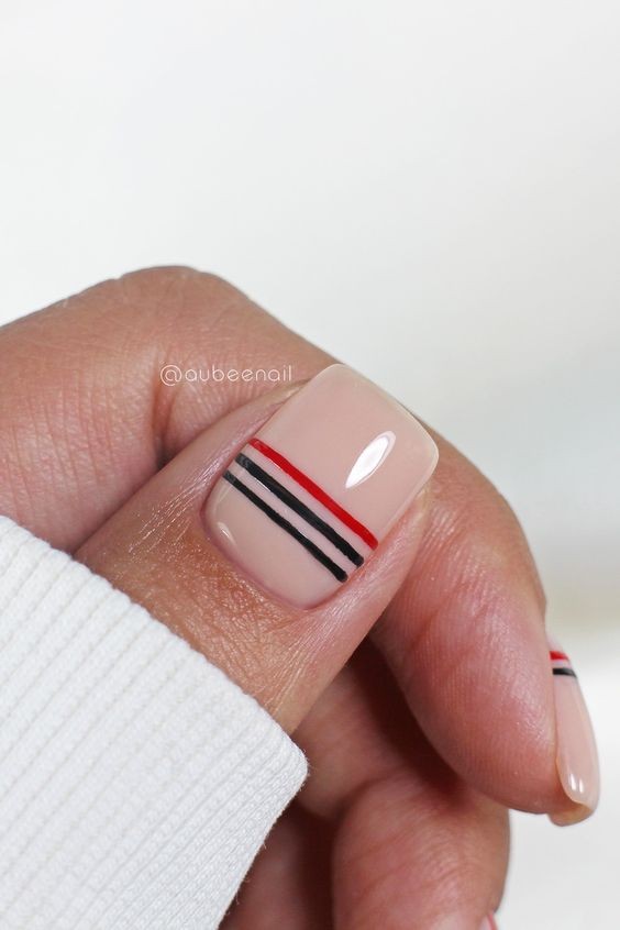 Short Gel Nails with Stripes: