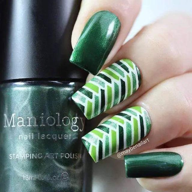 Geometric Green Chrome Nail Art: