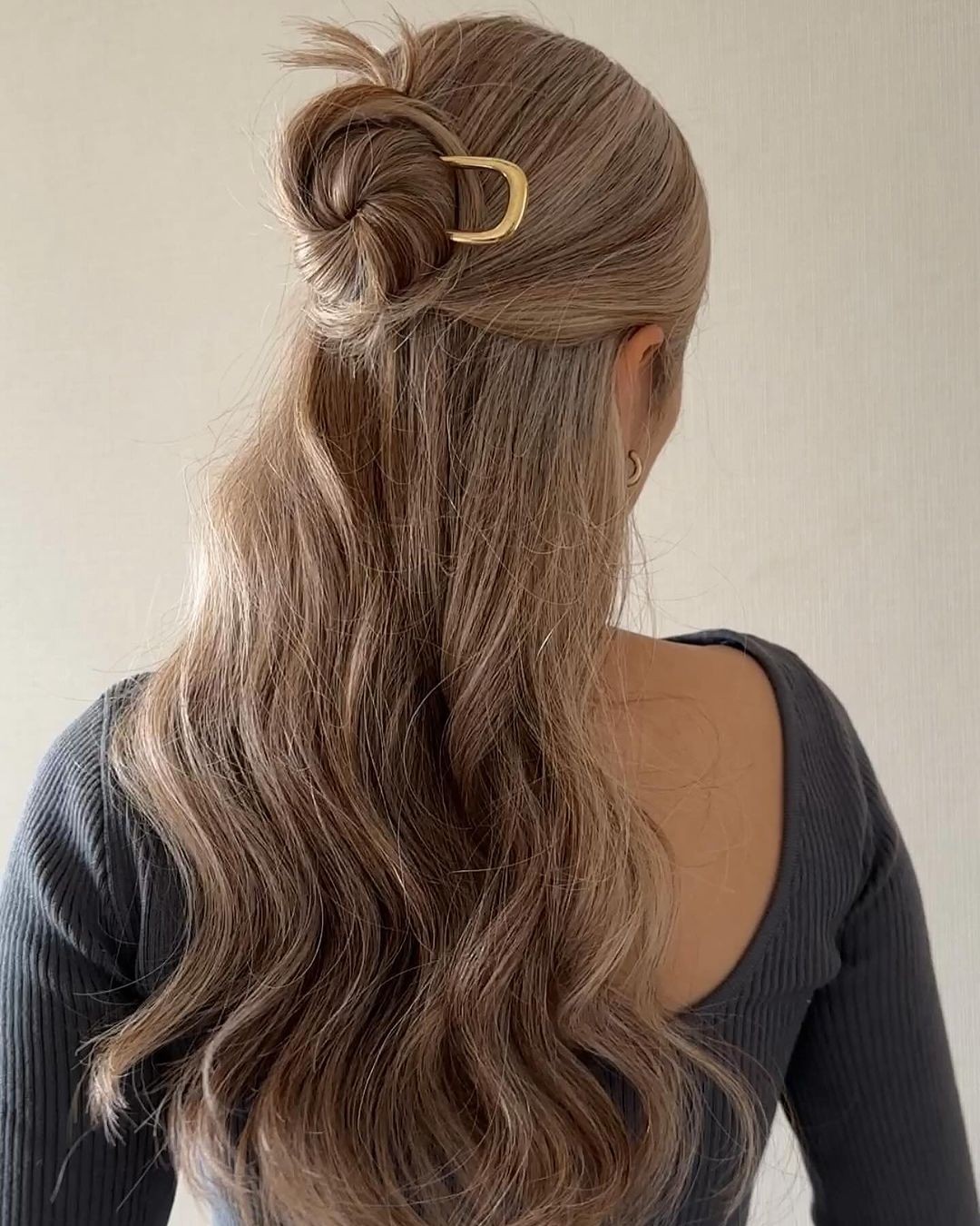 Chic Loop-through Ponytail