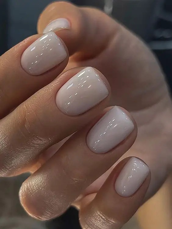 Pale Gray Gel Nails: