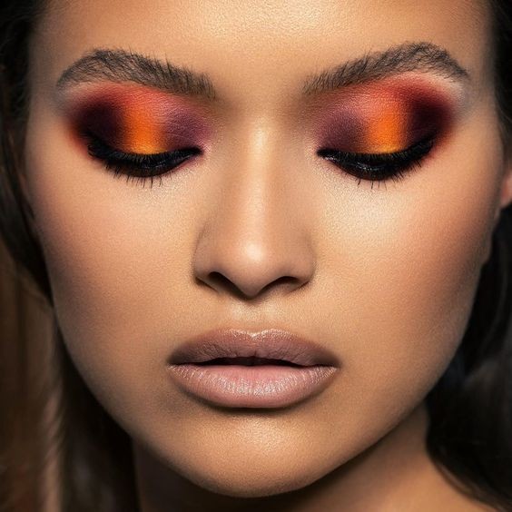 Sunset-Inspired Eyes with Warm Gradient