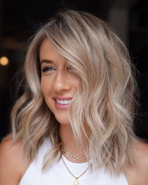 Idea 3: Textured Lob with Beachy Waves