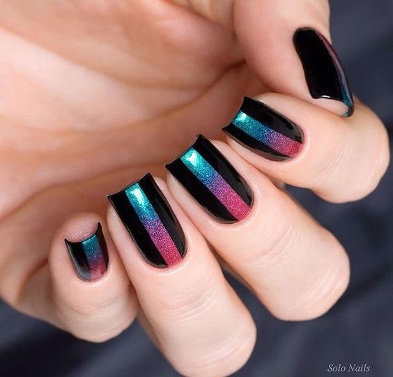 Short Chrome Geometric Nail Art: