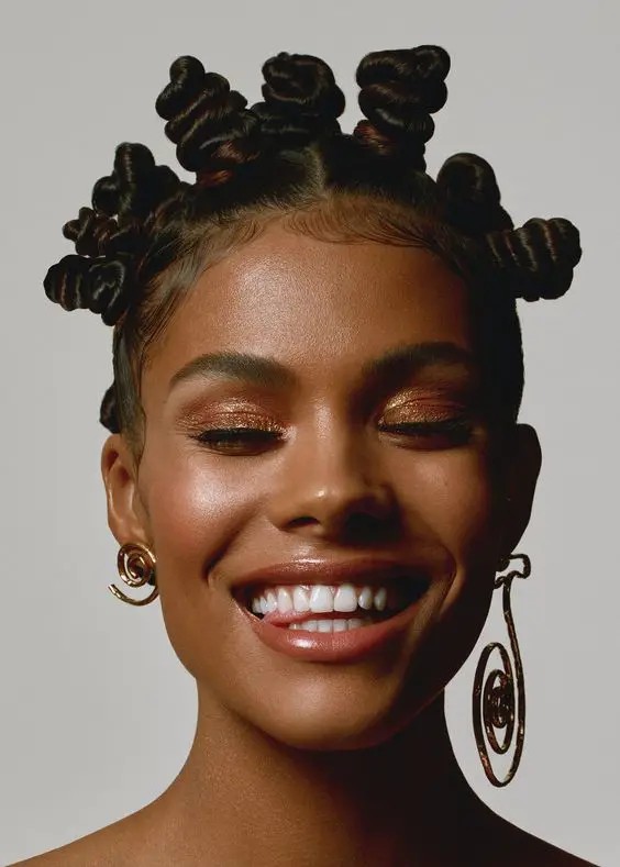 Sculptural Bantu Knots for a Bold Statement