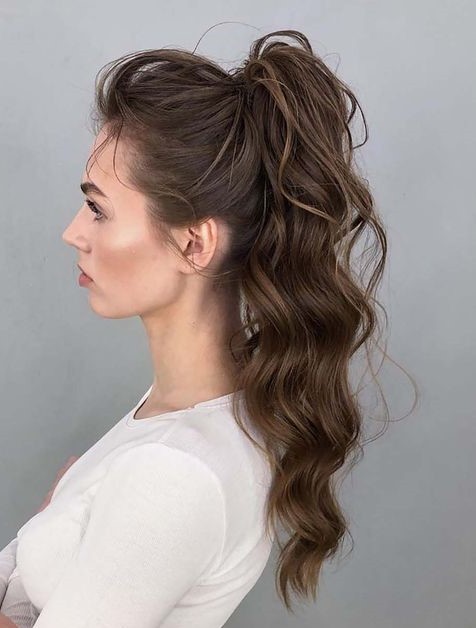 Voluminous Ponytail with Teased Crown