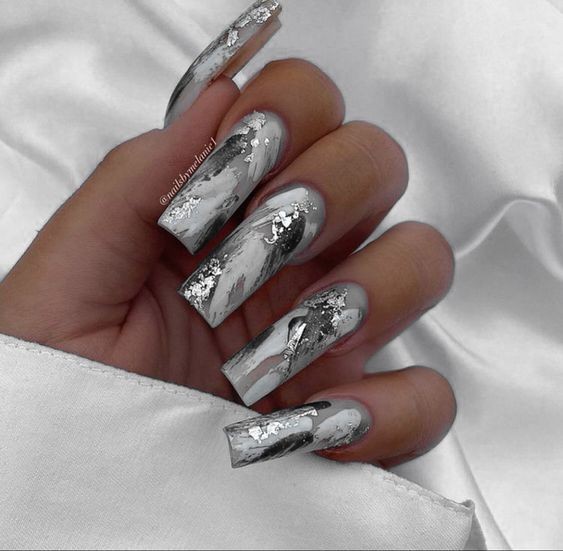 Silver Chrome Marble Nails: