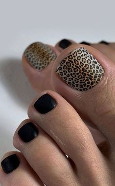 Chic Leopard Print: Walk on the Wild Side